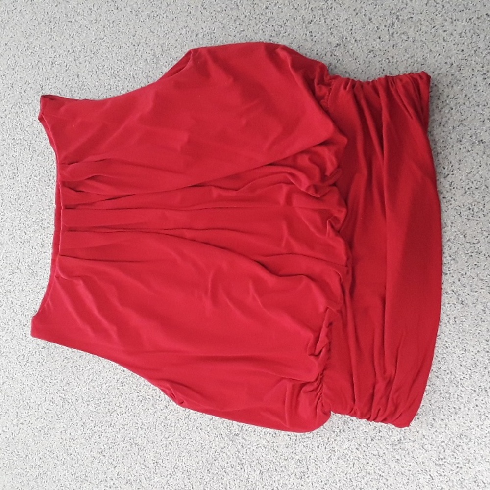 Red Sophie Max Sleeveless top. Size XL